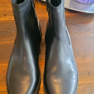 Franco Sarto Black Leather Lug Sole Boot. Size 8